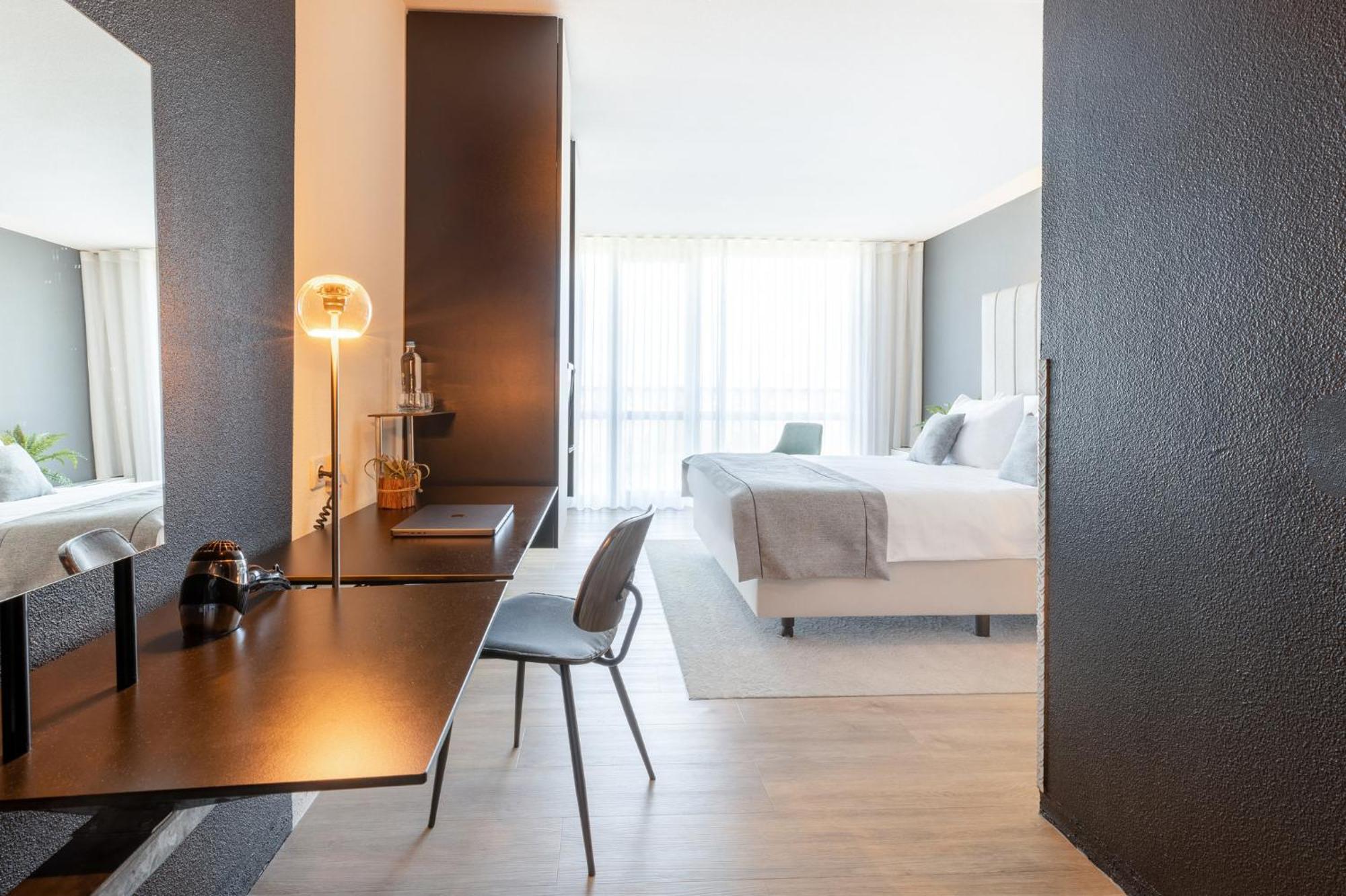 ซีเล็กต์ โฮเทล แอปเปิล พาร์ค มาสตริชต์ Hotel มาสทริชท์ ภายนอก รูปภาพ