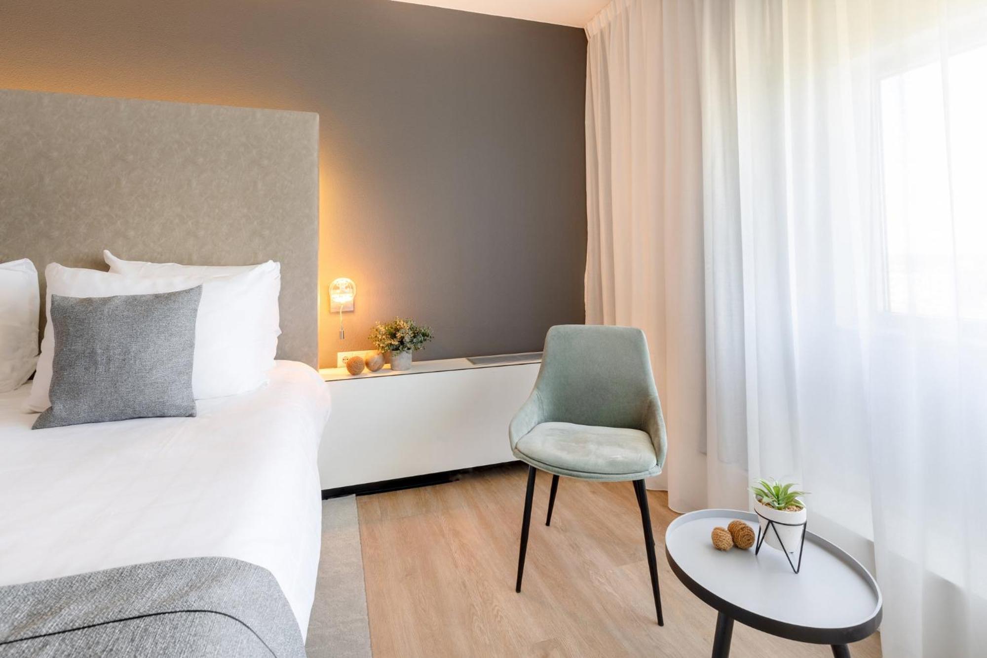 ซีเล็กต์ โฮเทล แอปเปิล พาร์ค มาสตริชต์ Hotel มาสทริชท์ ภายนอก รูปภาพ